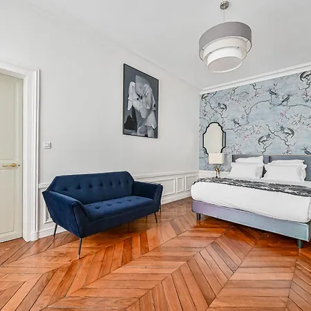 아파트 De Luxe - Assemblee Nationale *