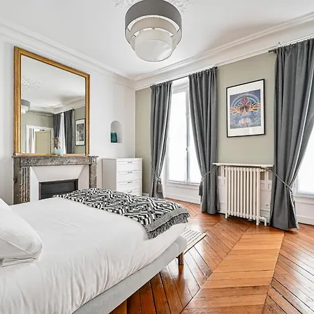 De Luxe - Assemblée Nationale Paris