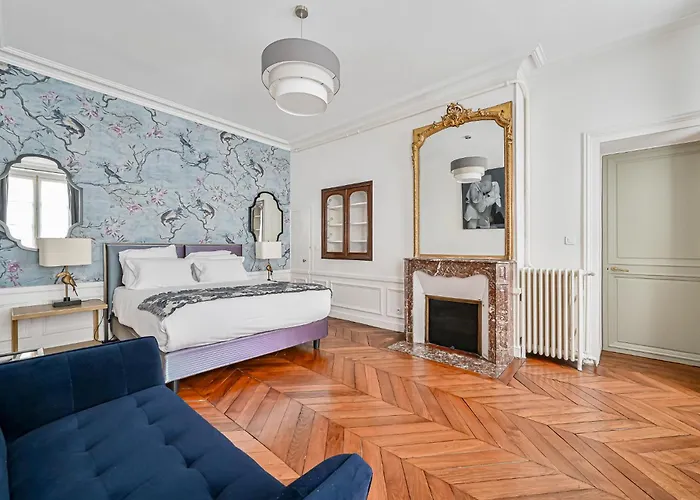 De Luxe - Assemblee Nationale Apartment *